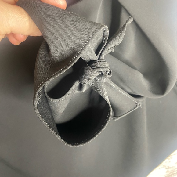 AMANDA UPRICHARD Sz Large Black Long Sleeve Crawford One Shoulder Blouse EUC - Picture 6 of 7